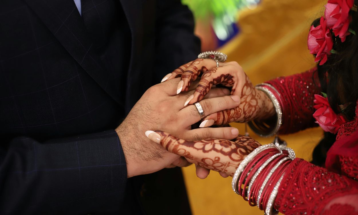 How Marriage Bureaus Assist in Finding Matches for Specific Communities